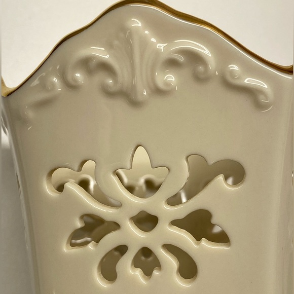 Vintage Lenox Langtry Pierced 3D Design Vase - Picture 5 of 9